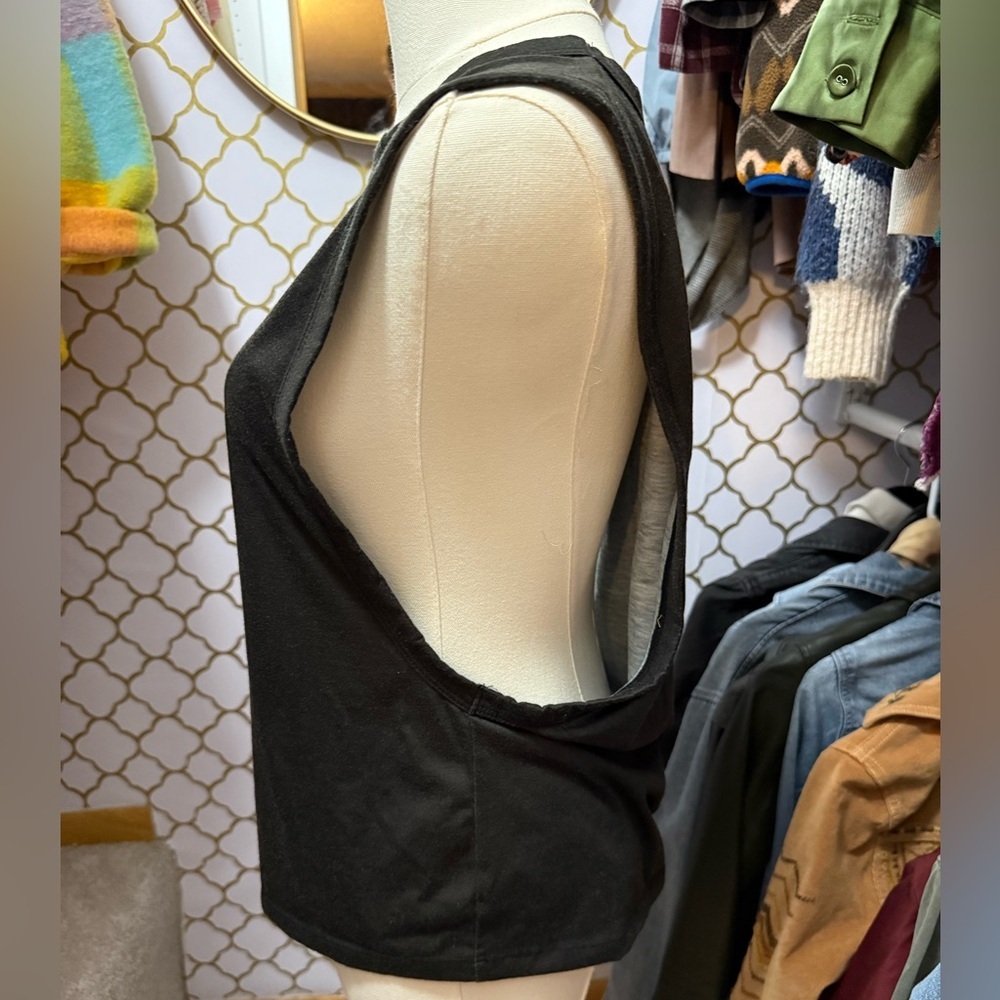 Stone Cold Fox 2 tanks Son of a Beach (Side Tie Tank) and  Wanna Bake Out XS - Picture 6 of 8